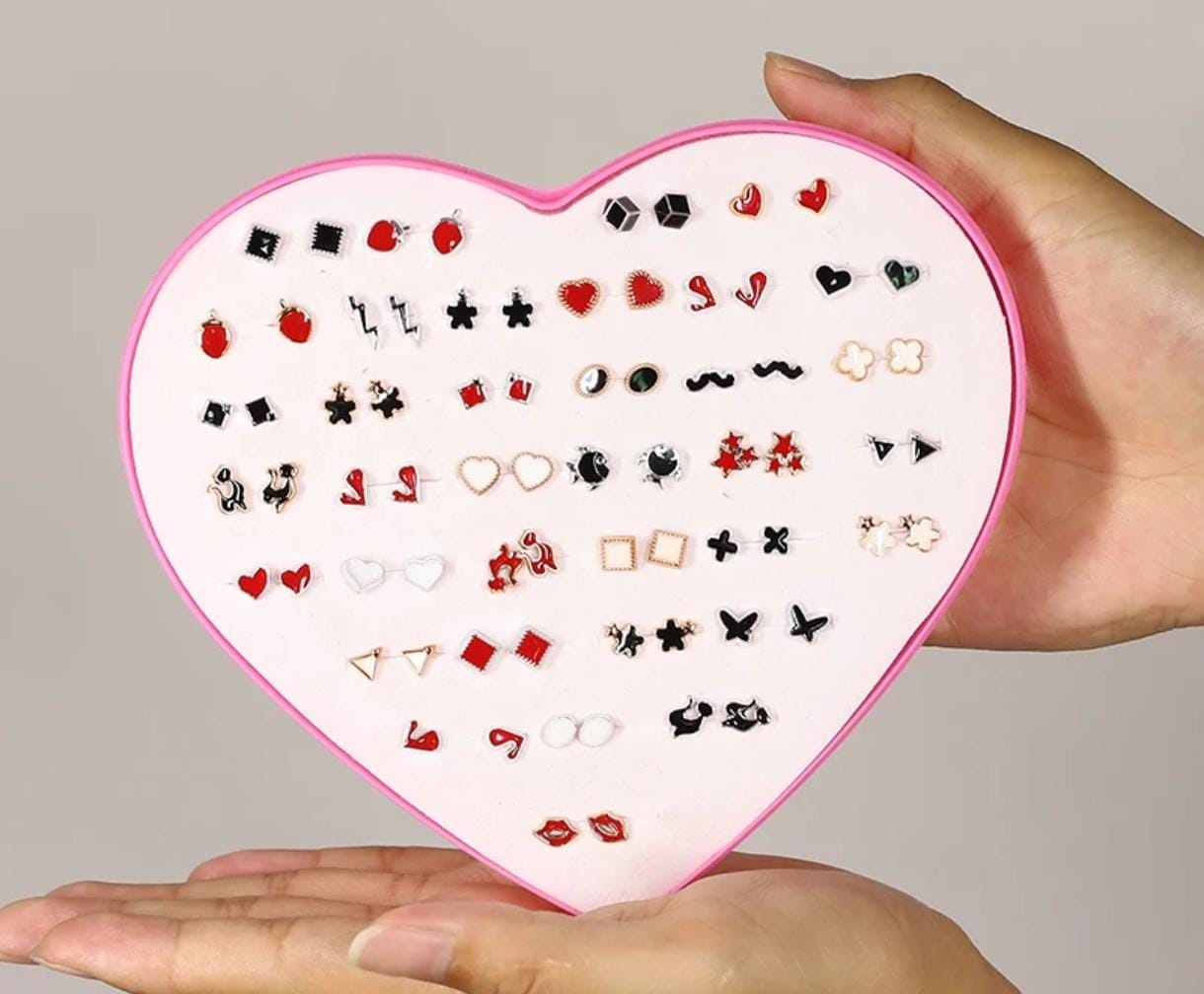 SET DE ARETES CORAZON ❤️