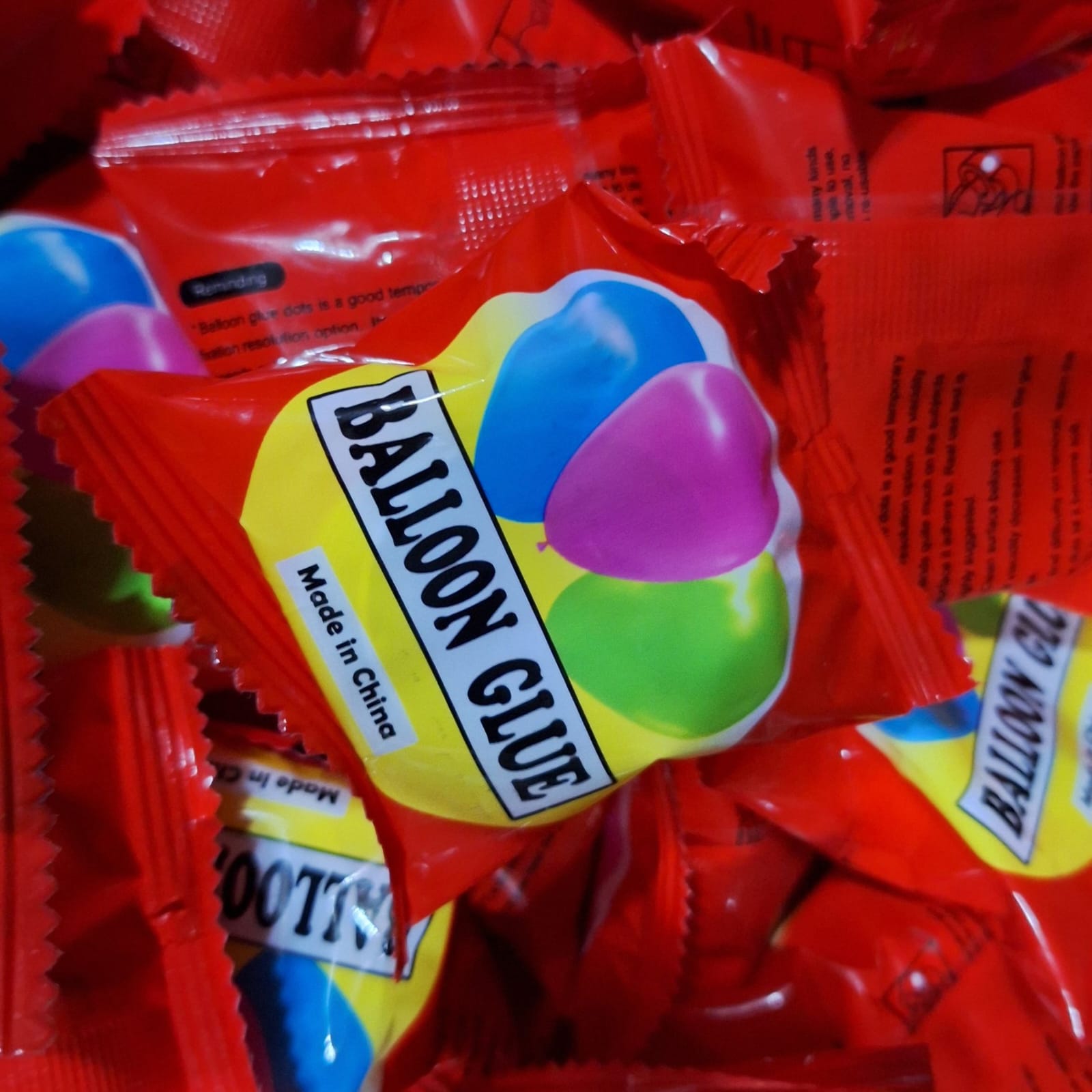 ADHESIVO DOBLE CONTACTO PARA GLOBOS